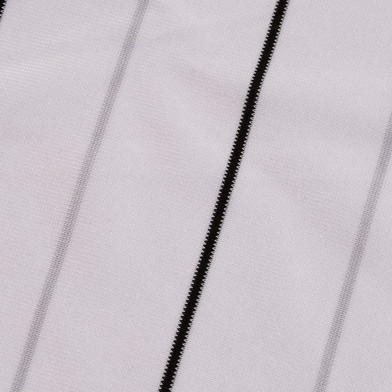 Světle šedá pruhovaná osnovní pletenina